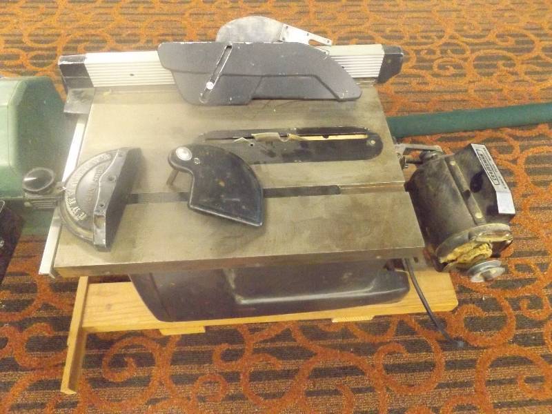 lot 232 image: Craftsman Table Saw
