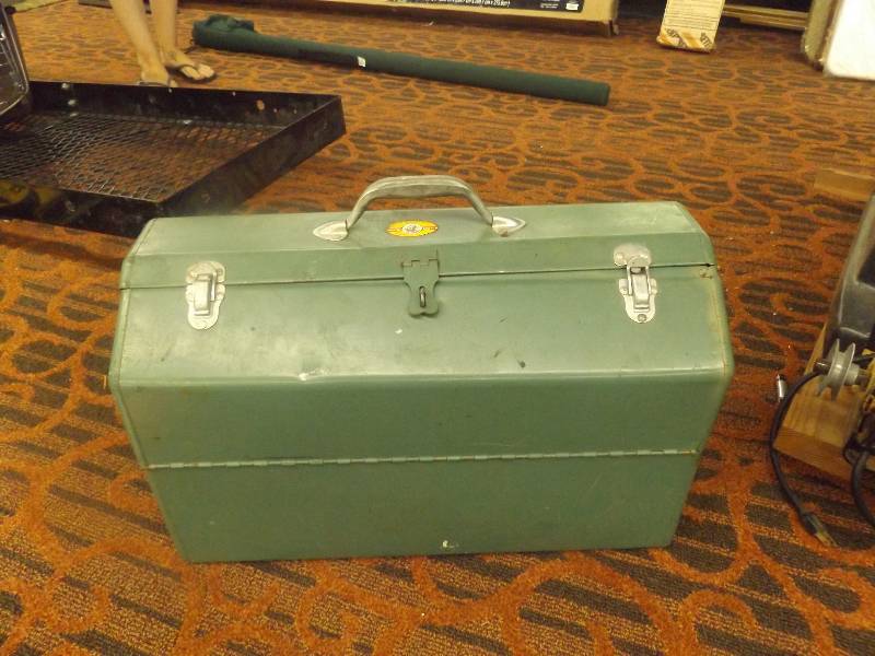 lot 233 image: Metal Tool Box with Contents