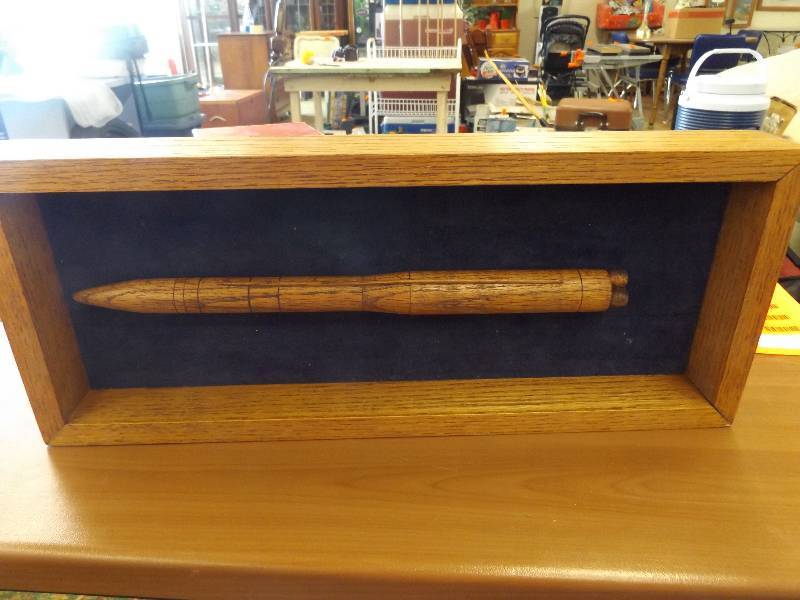 lot 363 image: Wood Carved Shell in display box