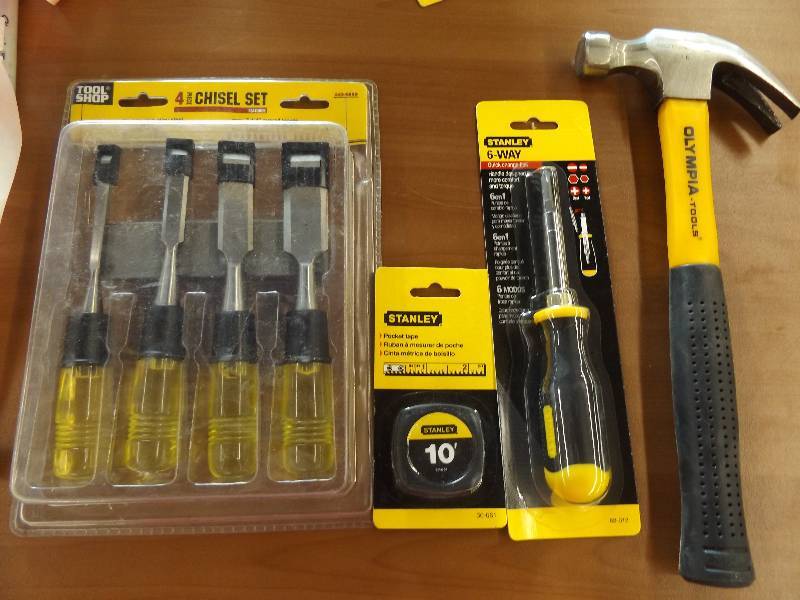 lot 372 image: NEW TOOLS Chisel Set, Stanley