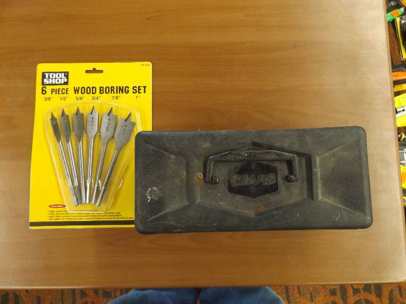 lot 398 image: Tools