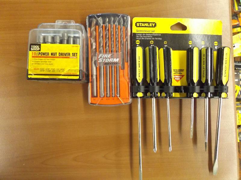 lot 395 image: NEW TOOLS