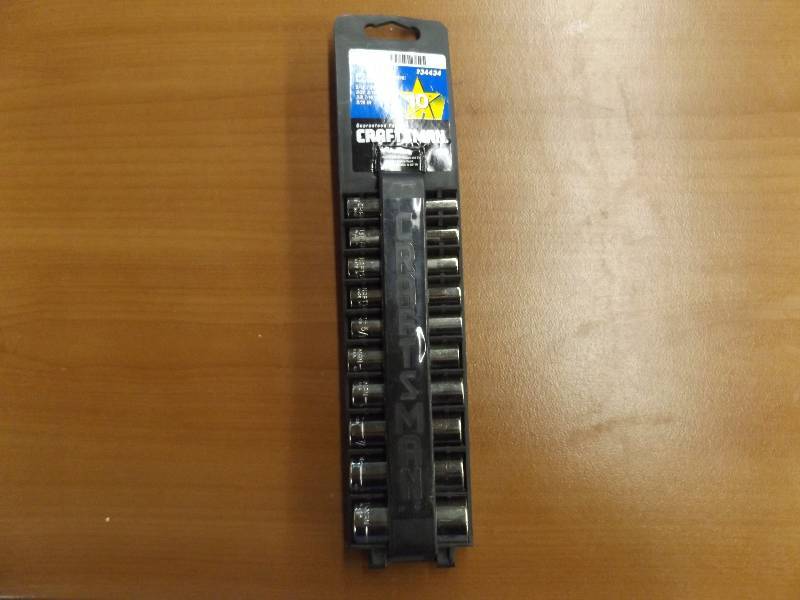 lot 421 image: NEW TOOLS