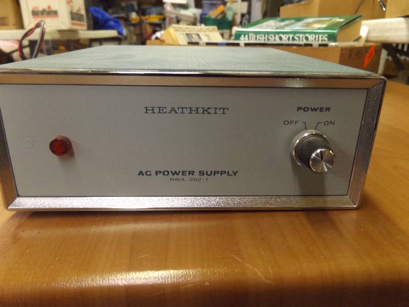 lot 441 image: HealthKit AC Power Supply