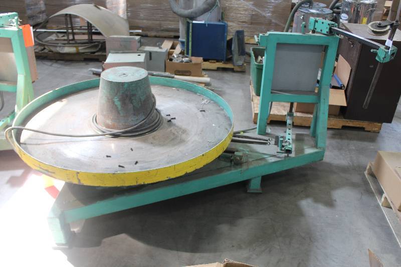 lot 9 image: Coil Wire Spool Turntable
