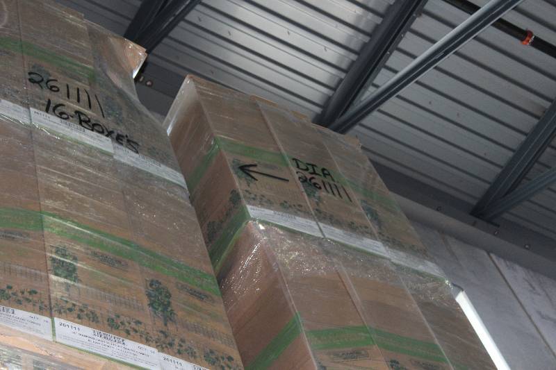 lot 27 image: Half Pallet Lot of Boxes of 44 Diamond Cage