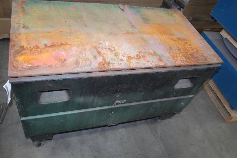 lot 61 image: Metal 4-Wheel Chest