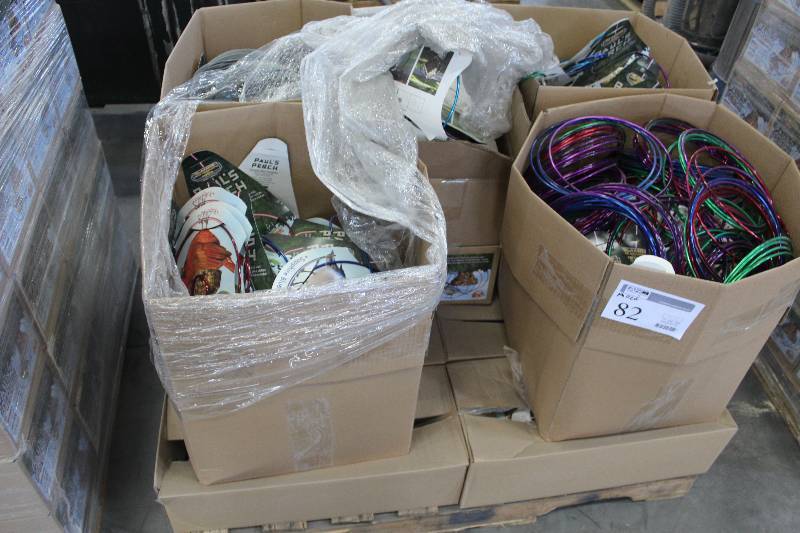 lot 82 image: Pallet Lot of Pauls Perch 24-Count