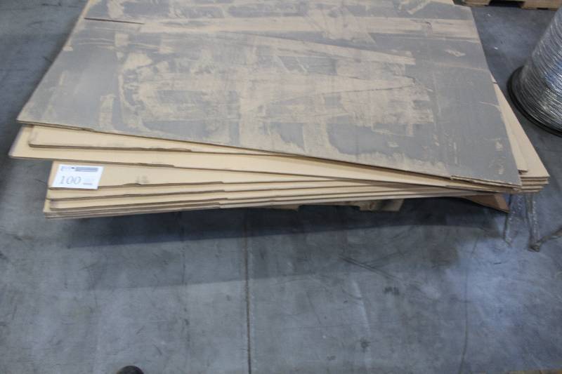 lot 100 image: Pallet Lot of ULine Box Flats 24x20x46 S-4750