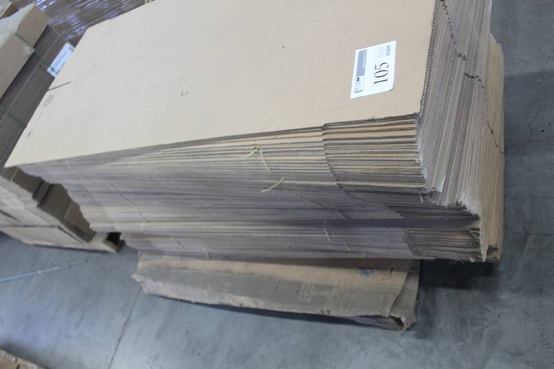 lot 105 image: Pallet Lot of Box Flats 15x15x48