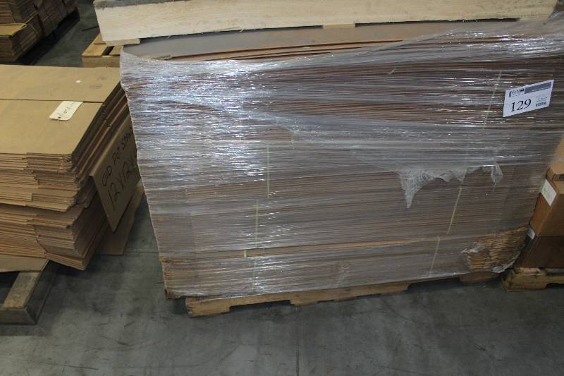 lot 129 image: Lot of Box Flats 10x10x40