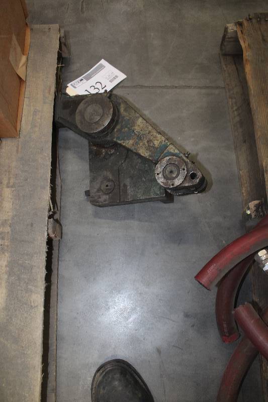 lot 132 image: Steel Industrial Tool