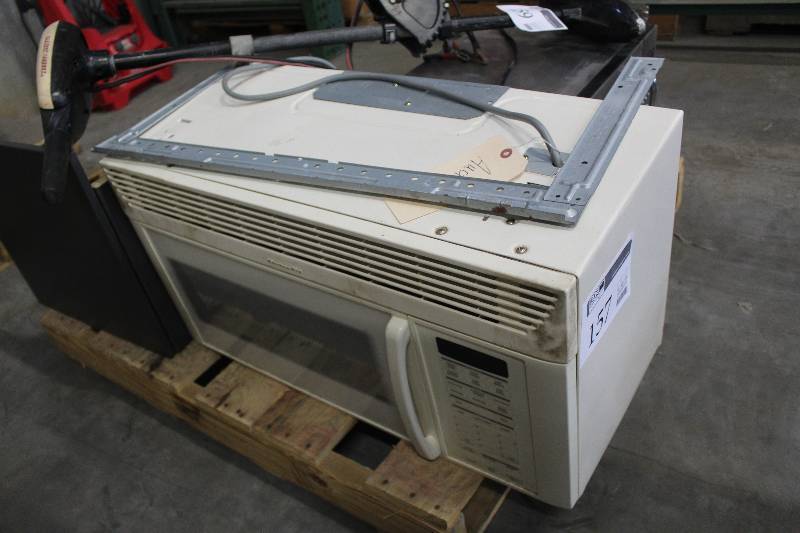 lot 157 image: Kitchen Aid Under-counter Microwave w Mounting Brackets