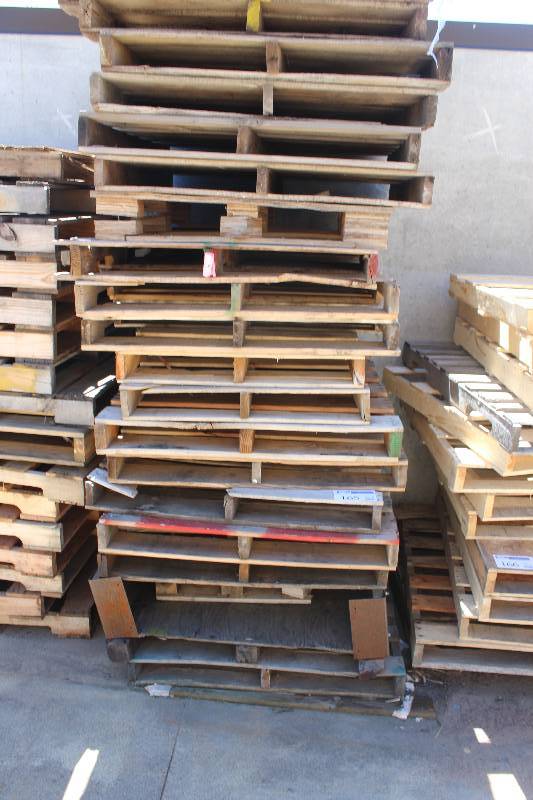 lot 165 image: Lot of Wood Pallets