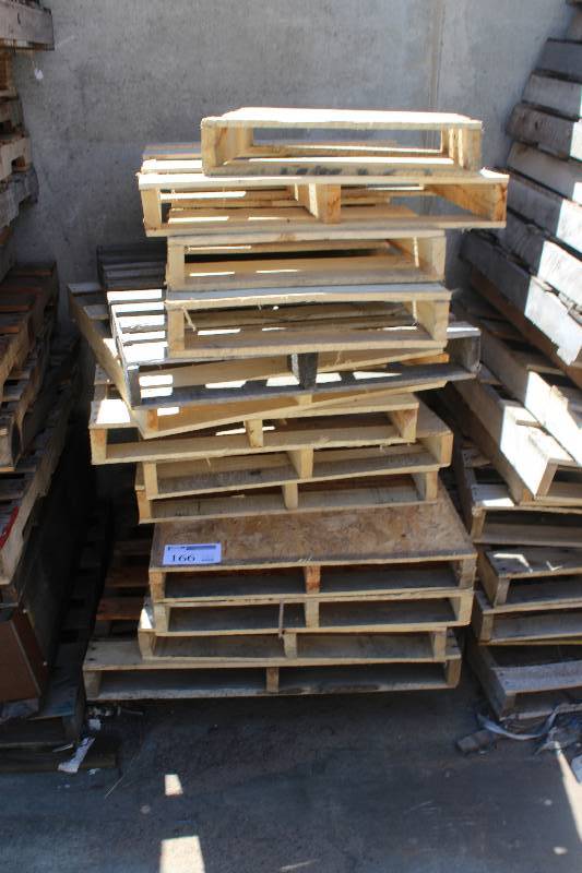lot 166 image: Lot of Wood Pallets
