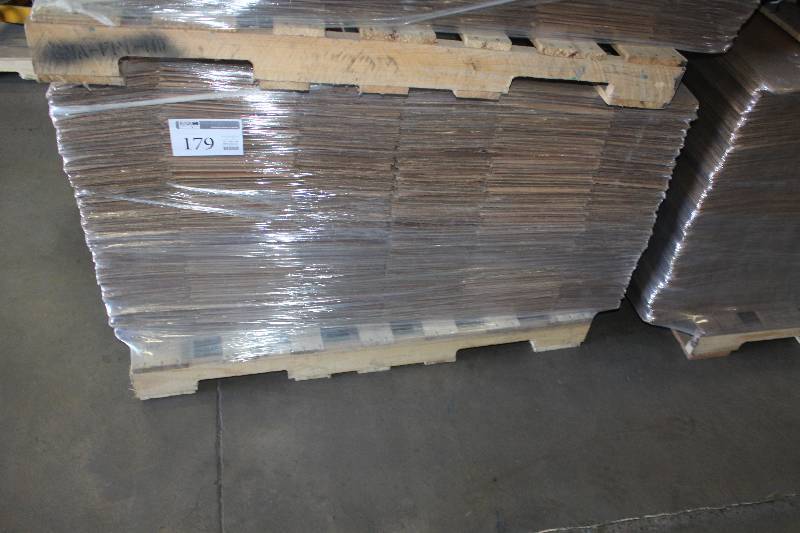 lot 179 image: Pallet Lot of ULine Box Flats 18x16x10 S-4184