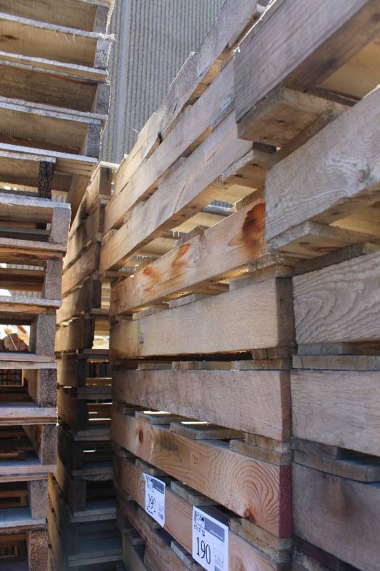 lot 191 image: Lot of Wood Pallets
