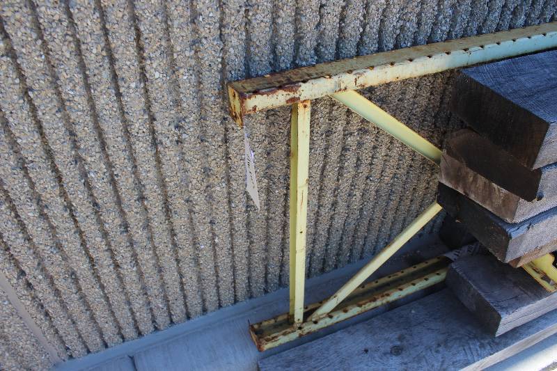 lot 195 image: Lot of Pallet Racking (Unassembled) Including 3) Uprights AND 2) Crossbeams