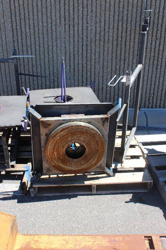 lot 201 image: Shop-built Wire Loop Jig