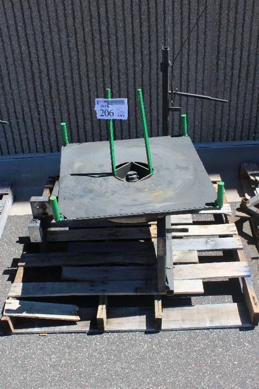lot 206 image: Shop-built Wire Loop Jig