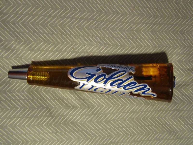 Michelob golden light draft beer ta...