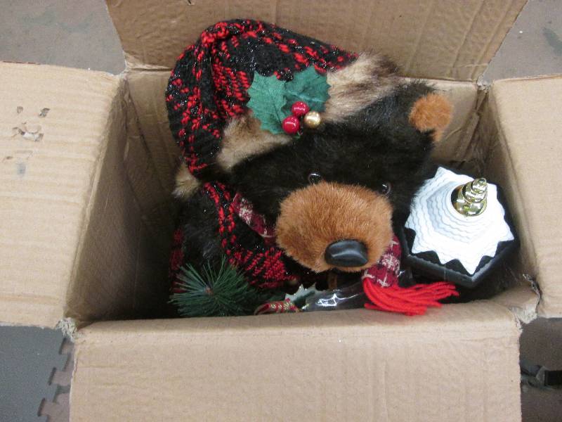Animated Black Bear with Lamp , ope...