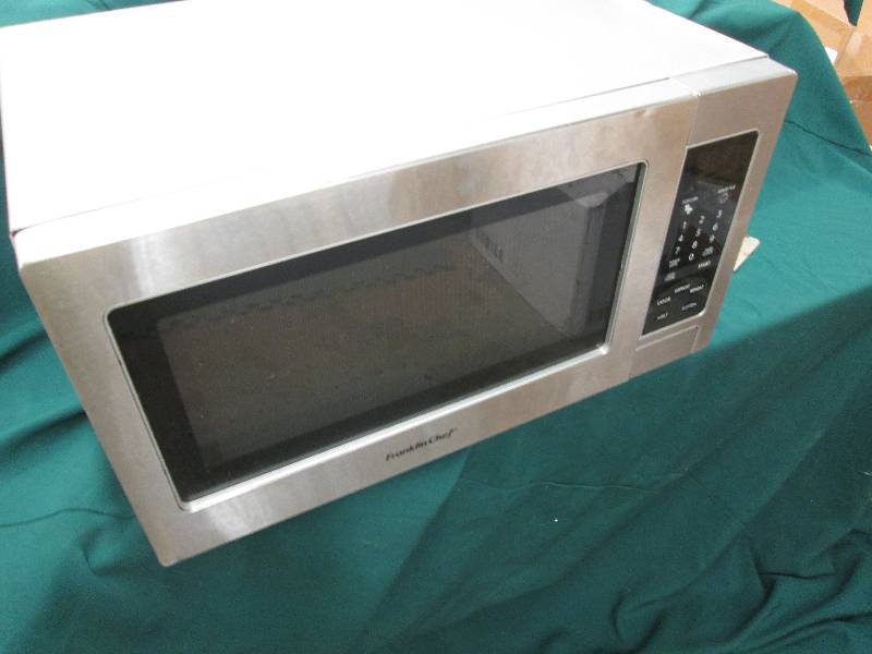 Franklin Chef 1100 watt Microwave -...