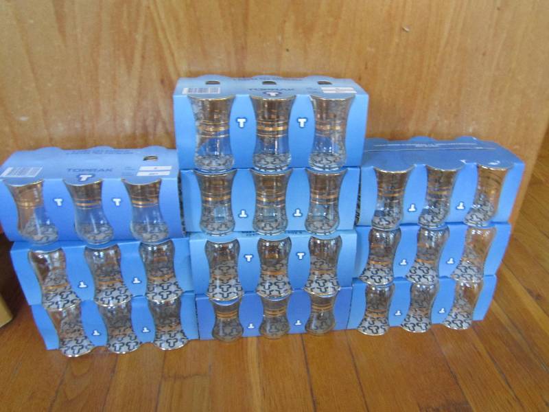 Lot of 10 Toprak tea tumblers...