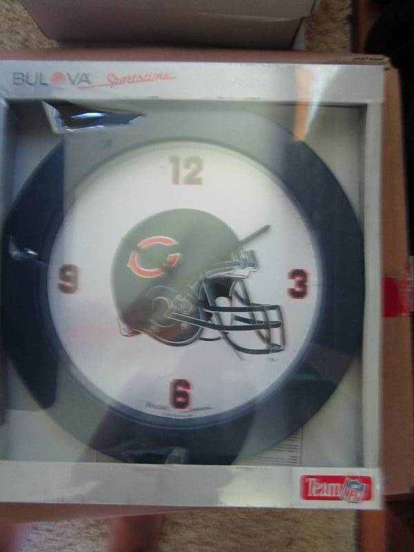 Bulova Sportstime Chicago bears clo...