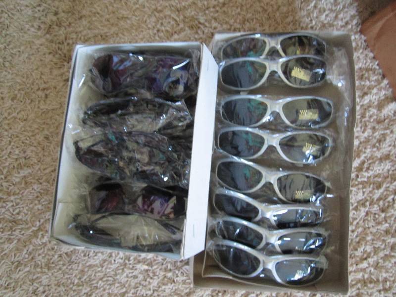 Resale lot of sunglasses...