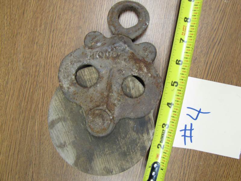 Metal  wooden Pulley