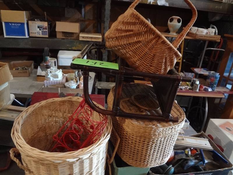 Wicker Pieces