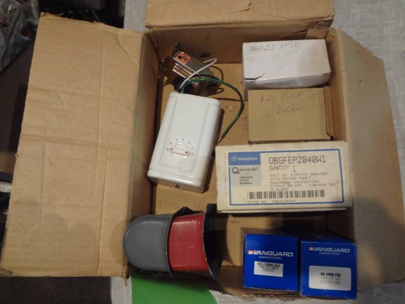 Transformers, Capacitors, spot, breaker, Bulbs