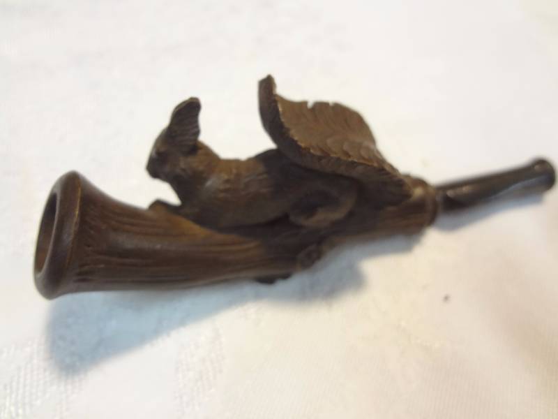 Squirrel Pipe