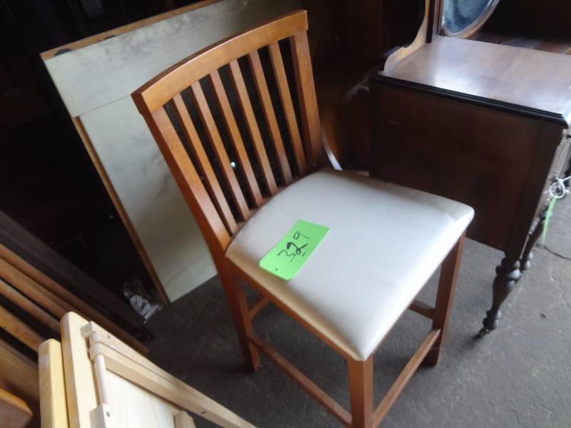 High Chiar, Pair Trays