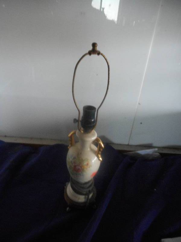 VINTAGE LAMP