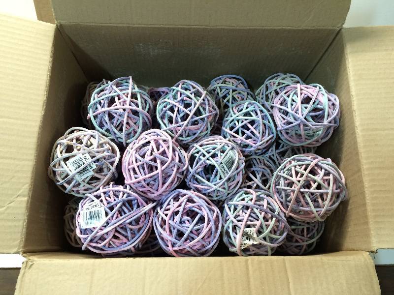 lot 19 image: Decorative Balls