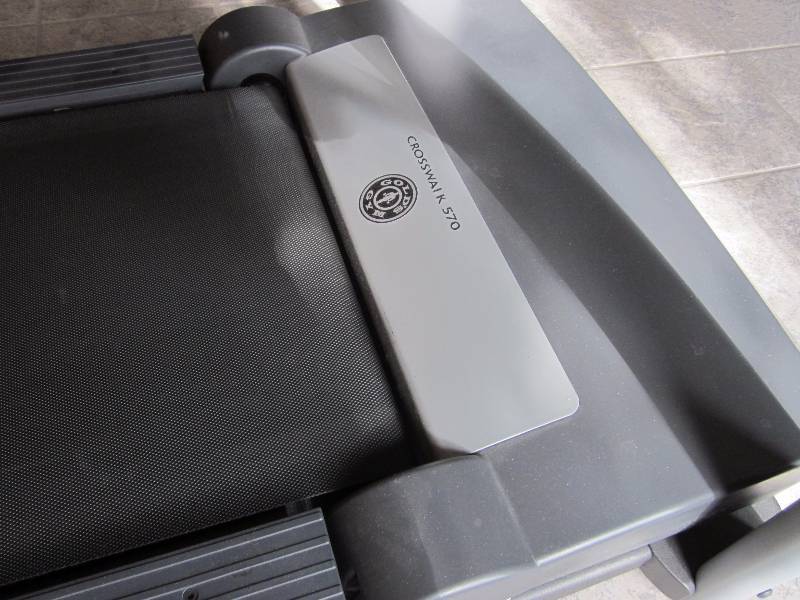 lot 30 image: Golds Gym Crosswalk 570 Treadmill