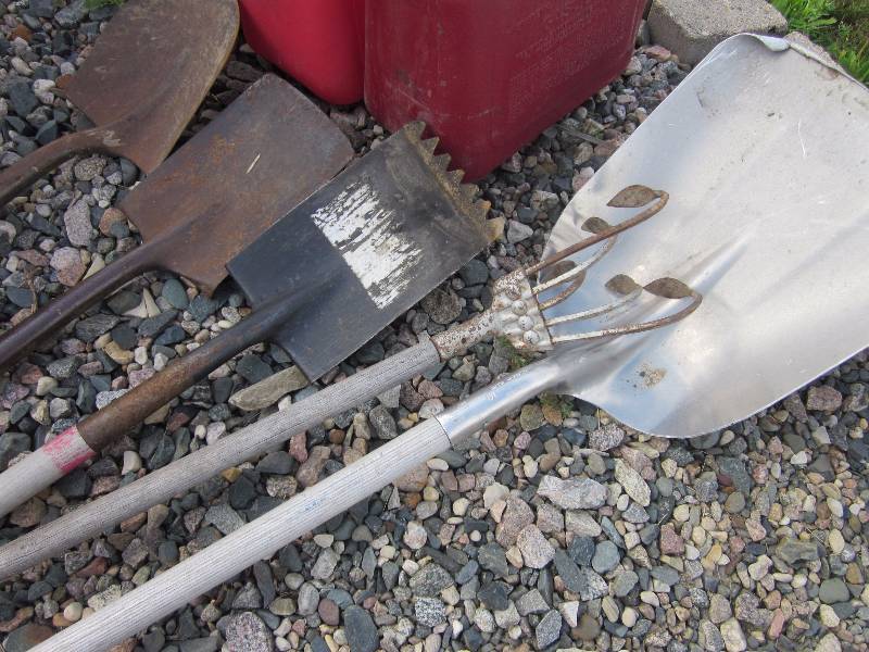 lot 37 image: Gas Cans and Garden Tools