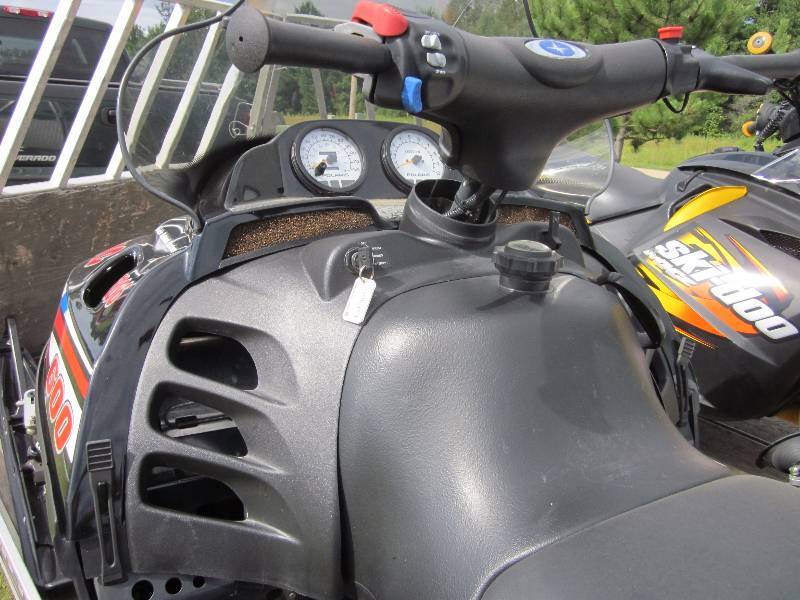 lot 4 image: 2 Snowmobiles (Trailer not included)