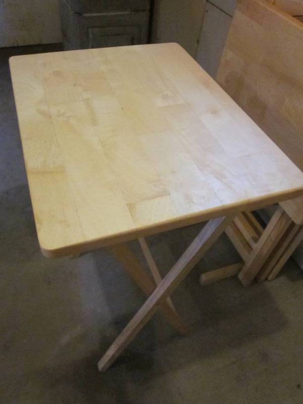lot 70 image: Wood TV Trays