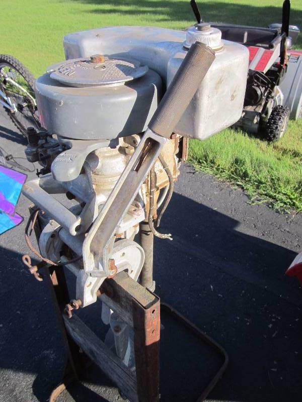 lot 75 image: Vintage Outboard Boat Motor