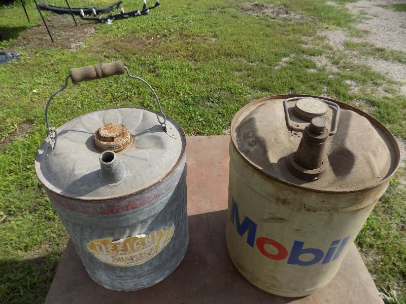 Collectible Oil cans