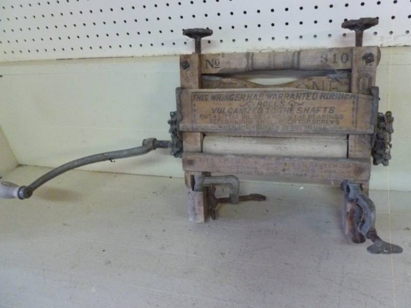 Antique Clothes Wringer