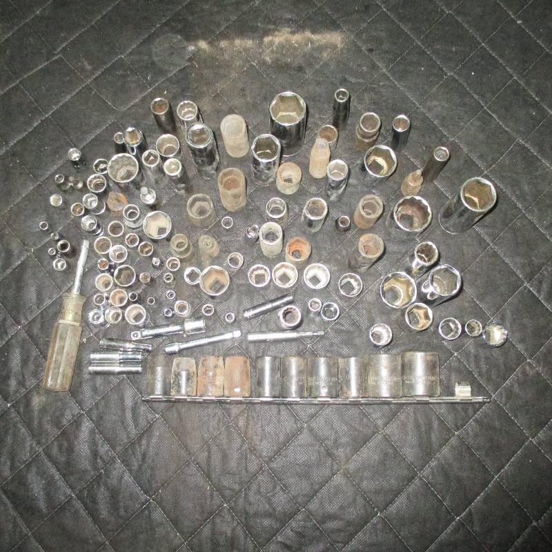 ASSORTED SOCKETS