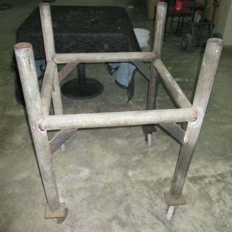 55 GALLON BARREL OIL STAND