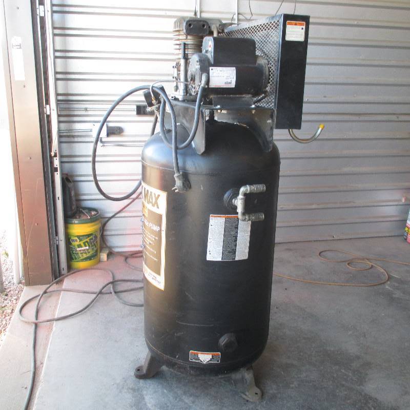 AIR COMPRESSOR