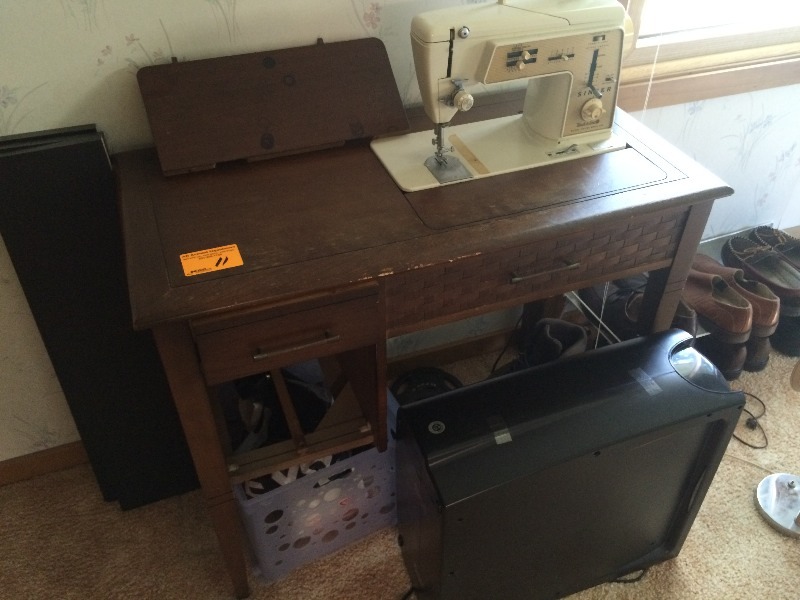 Singer Sewing Machine and Cabinet - possible vintage   BRING YOUR OWN HELP TO REMOVE