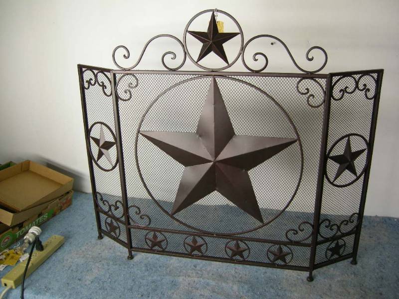 lot 37 image: Metal Star Fireplace Screen