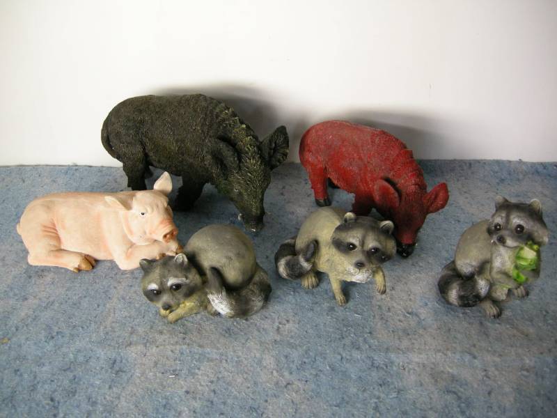 lot 61 image: Animal Figures